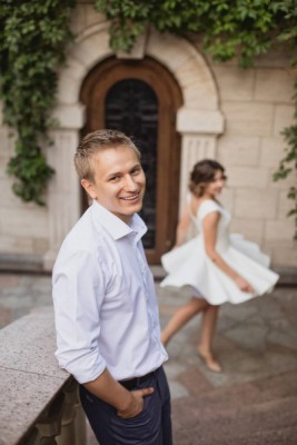 depositphotos_264170154-stock-photo-beautiful-young-bride-groom-posing.jpg